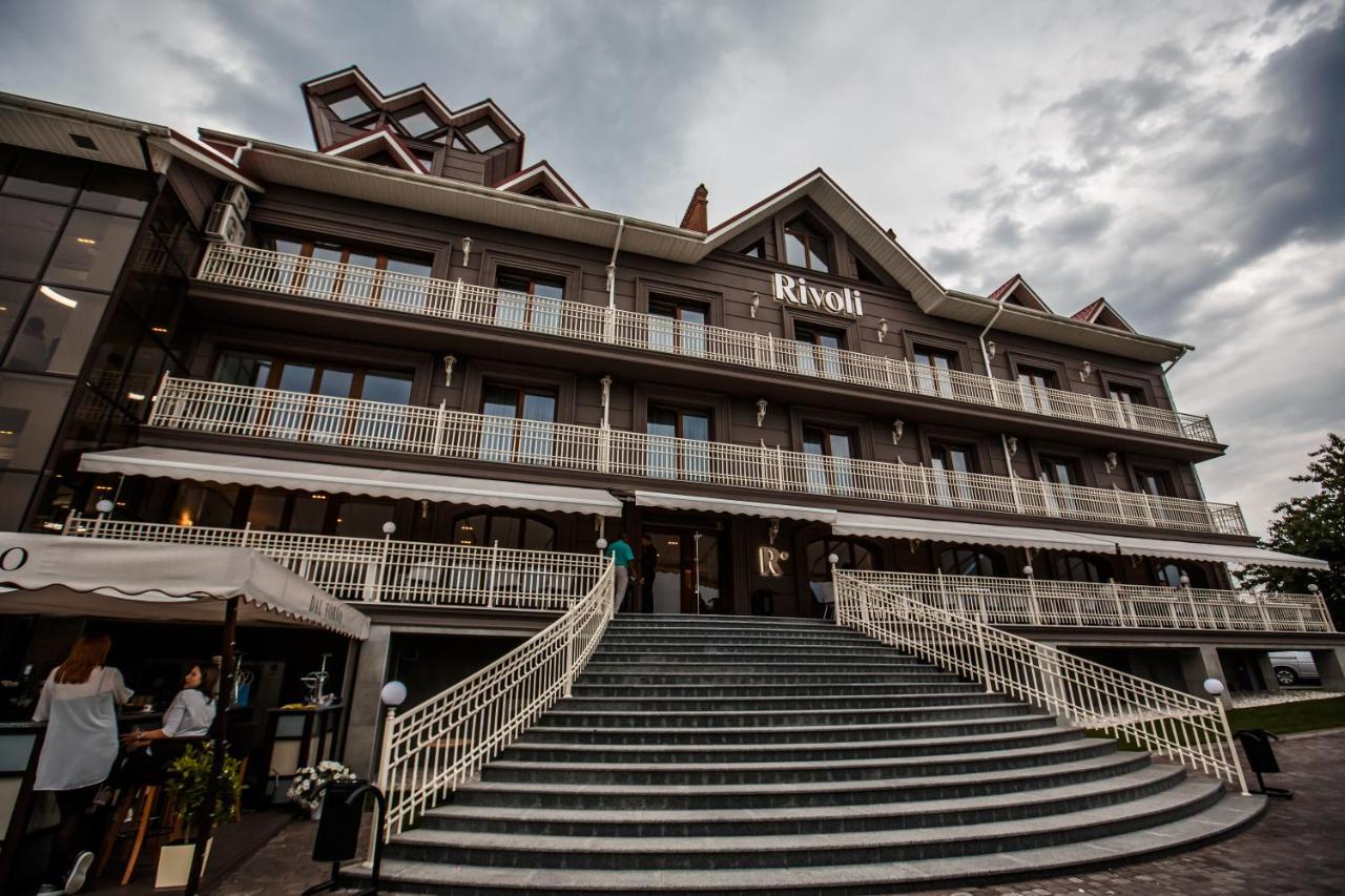 Rivoli Hotel Çernivtsi Dış mekan fotoğraf