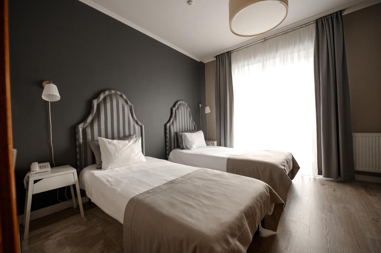 Rivoli Hotel Çernivtsi Dış mekan fotoğraf