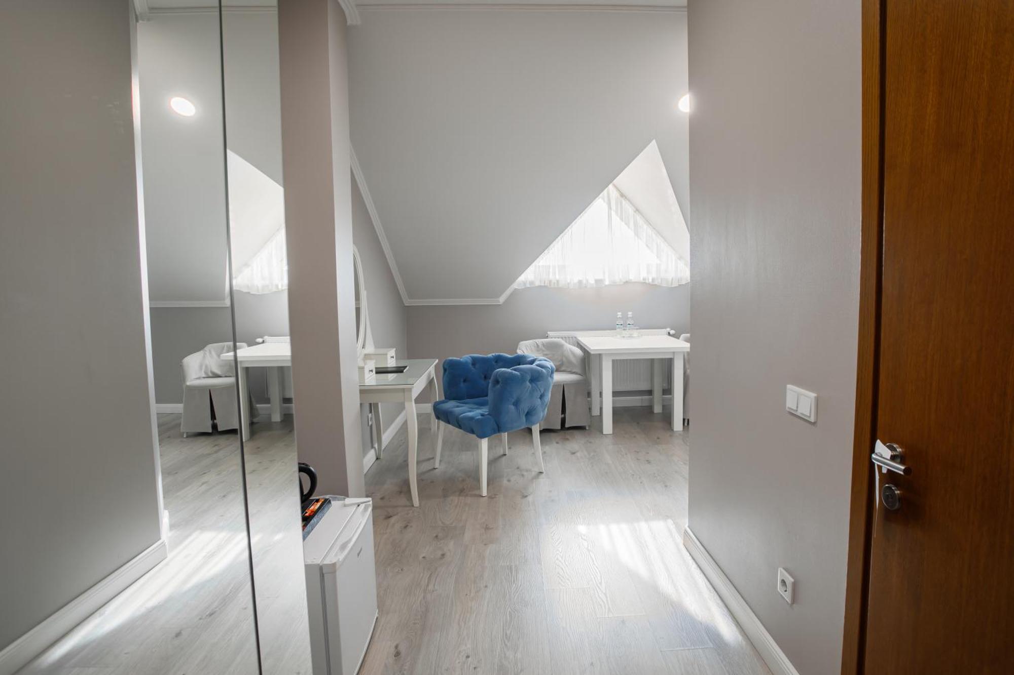 Rivoli Hotel Çernivtsi Dış mekan fotoğraf
