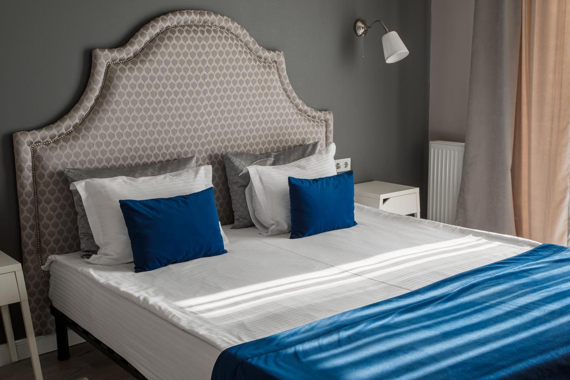 Rivoli Hotel Çernivtsi Dış mekan fotoğraf